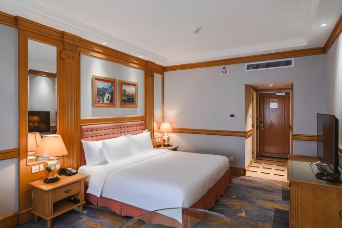 crowne plaza hotel shanghai by ihg