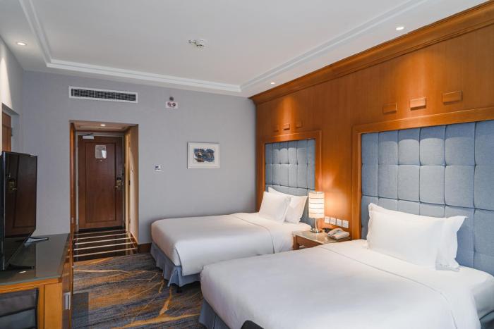 crowne plaza hotel shanghai by ihg