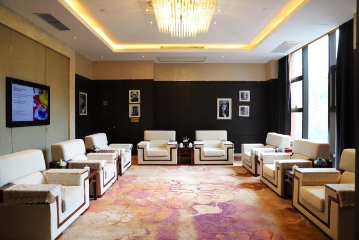 crowne plaza hotel shanghai by ihg