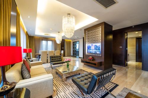 crowne plaza hotel shanghai by ihg