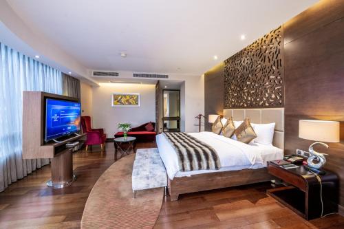 crowne plaza hotel shanghai by ihg