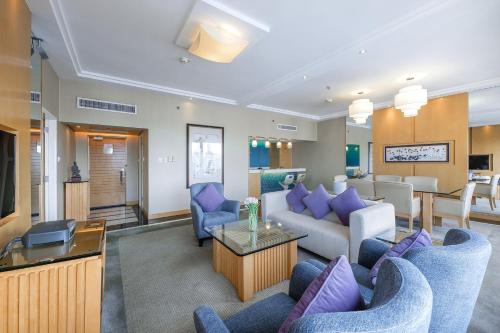 crowne plaza hotel shanghai by ihg
