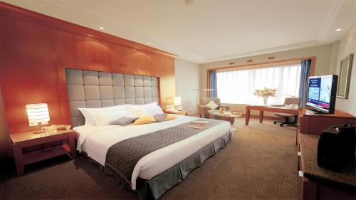 crowne plaza hotel shanghai by ihg