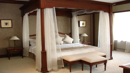crowne plaza hotel shanghai by ihg