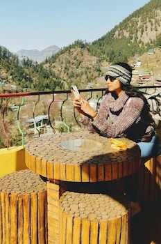 undiscovered mountains hotel