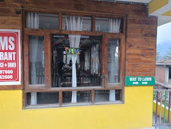 undiscovered mountains hotel