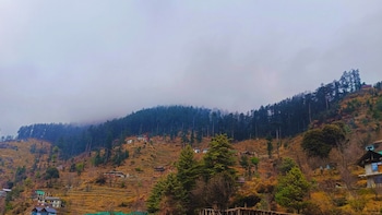 undiscovered mountains hotel