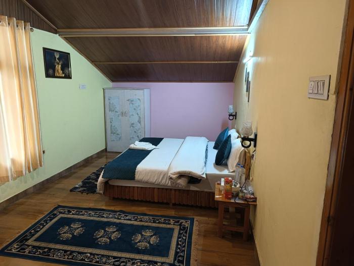 undiscovered mountains hotel