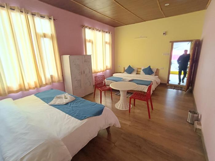 undiscovered mountains hotel