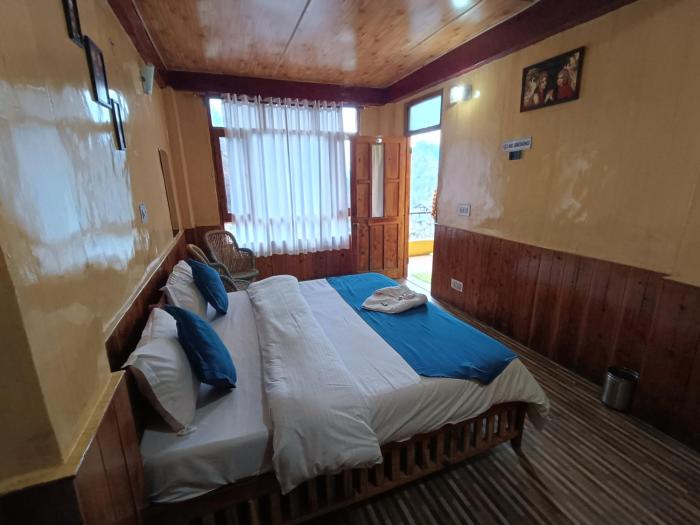 undiscovered mountains hotel