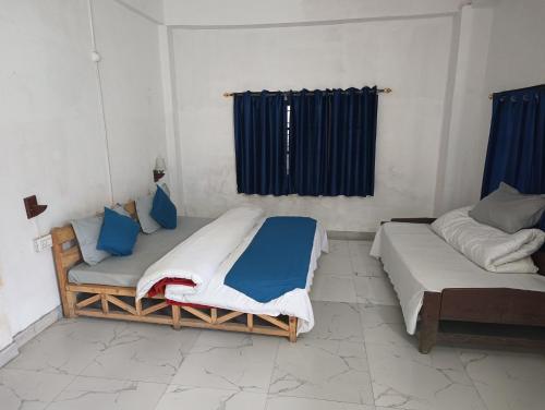 Undiscovered Mountains Hotel,,3 star