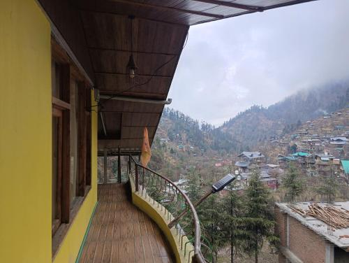 undiscovered mountains hotel