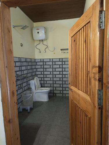 undiscovered mountains hotel