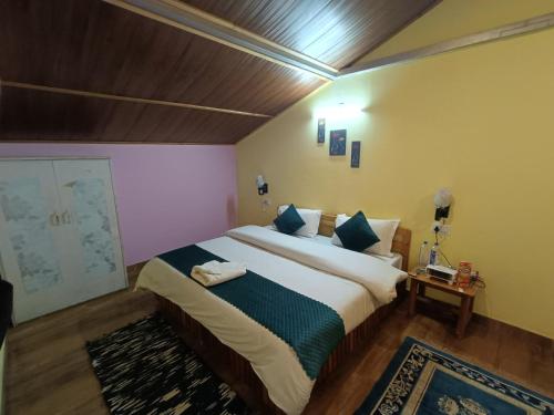 undiscovered mountains hotel