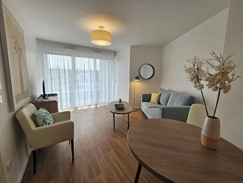 Zenao Appart'hôtels Saint-Maur-Des-Fossés,,3 star