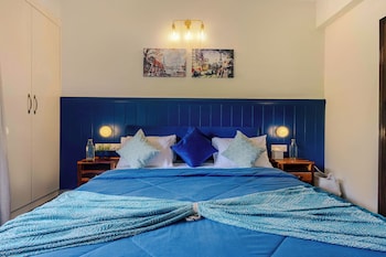 alaya stays veera marina 1bhk with pool