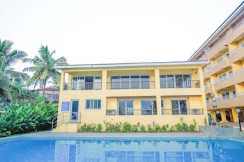 alaya stays veera marina 1bhk with pool