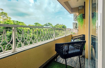 alaya stays veera marina 1bhk with pool