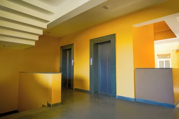 alaya stays veera marina 1bhk with pool