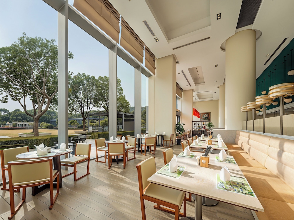 holiday inn shanghai pudong kangqiao by ihg