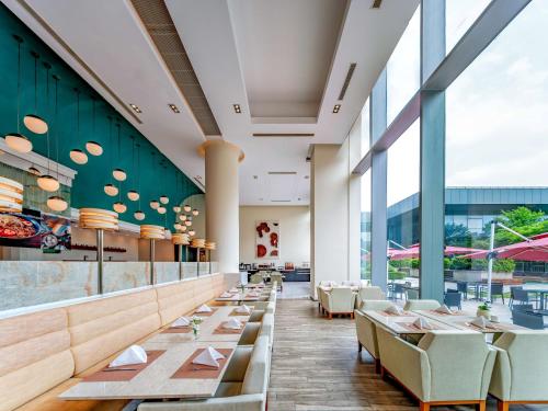 holiday inn shanghai pudong kangqiao by ihg