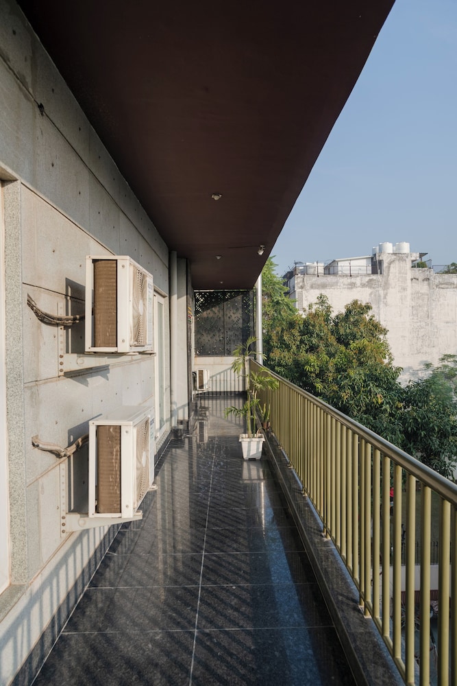 26 vamsor heights