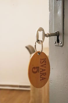 Hotel & Restaurant Isvara,,3 star