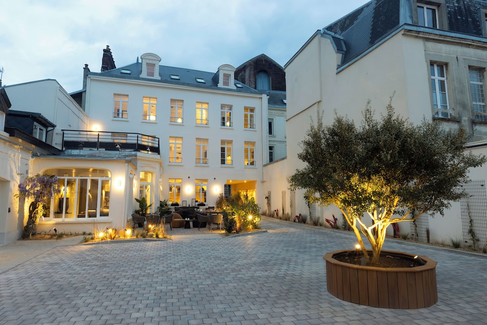 the originals boutique hotel les coulisses du theatre saint quentin