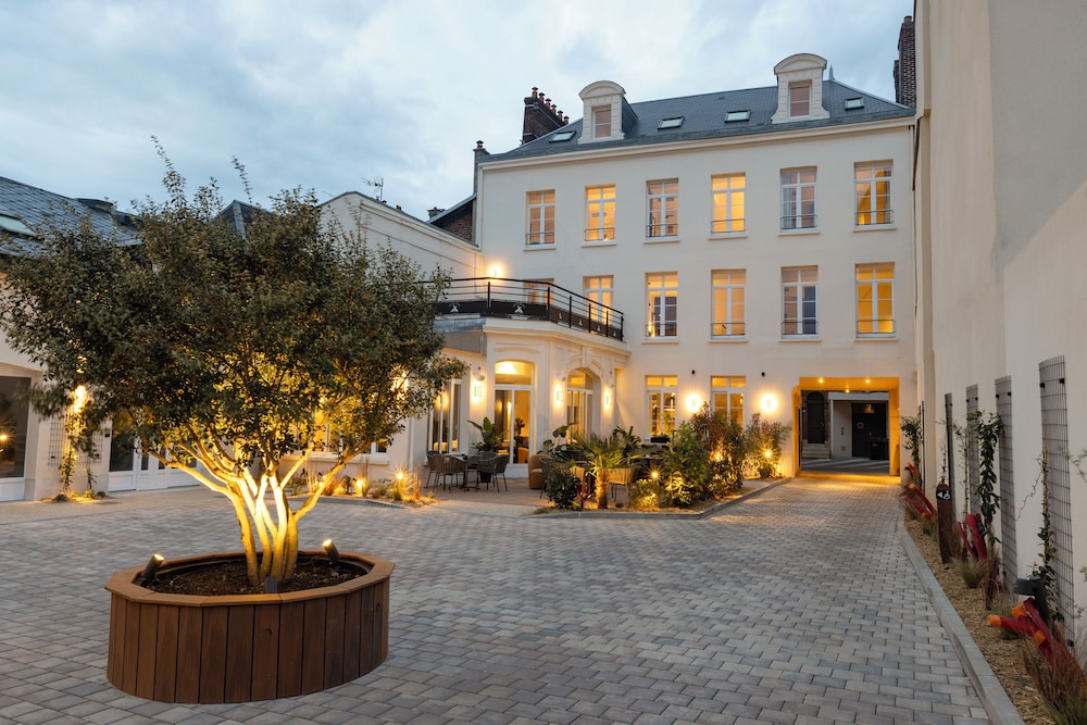 the originals boutique hotel les coulisses du theatre saint quentin