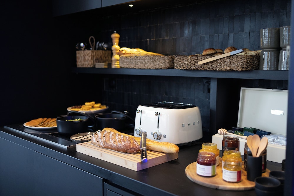 the originals boutique hotel les coulisses du theatre saint quentin