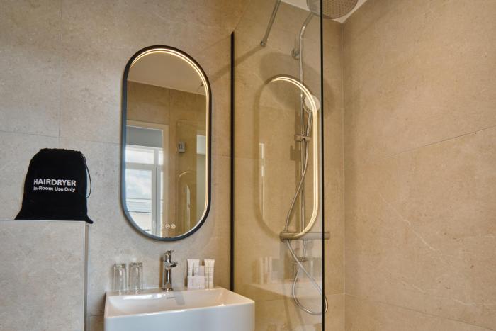 the originals boutique hotel les coulisses du theatre saint quentin