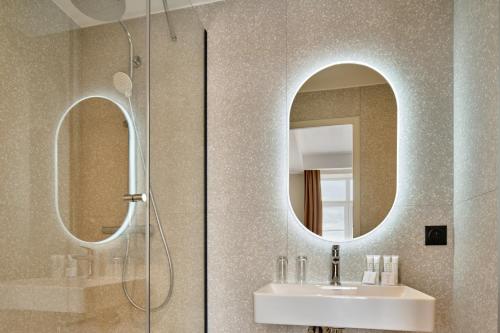 the originals boutique hotel les coulisses du theatre saint quentin