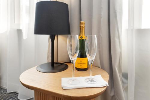 the originals boutique hotel les coulisses du theatre saint quentin