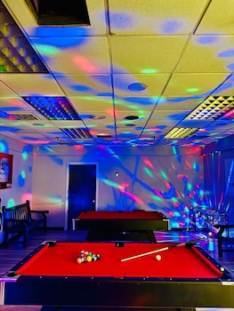 Vip Inn And Suites,,3 star