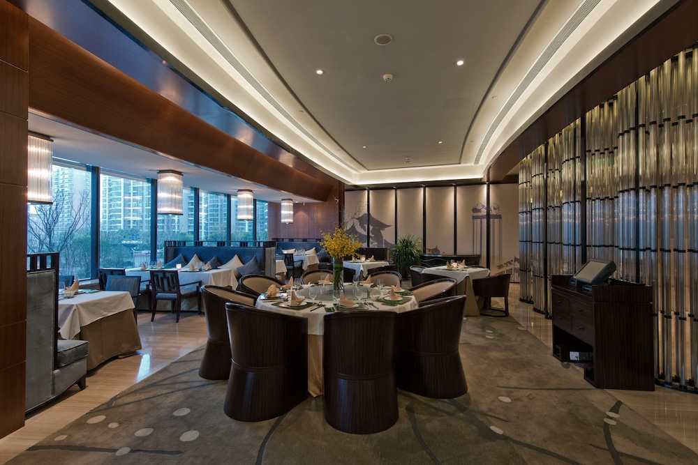 pullman shanghai xuhui