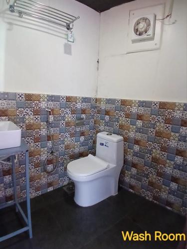 aquaholic a floating villa