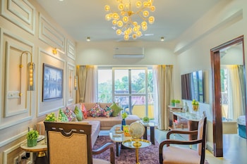 alaya stays veera marina 2bhk