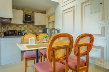 alaya stays veera marina 2bhk