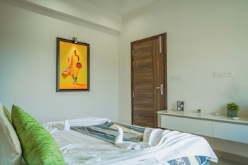 alaya stays veera marina 2bhk