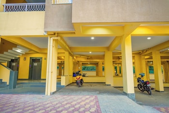 alaya stays veera marina 2bhk