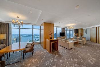 crowne plaza shaoxing by ihg