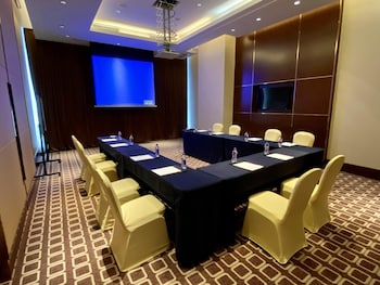 crowne plaza shaoxing by ihg