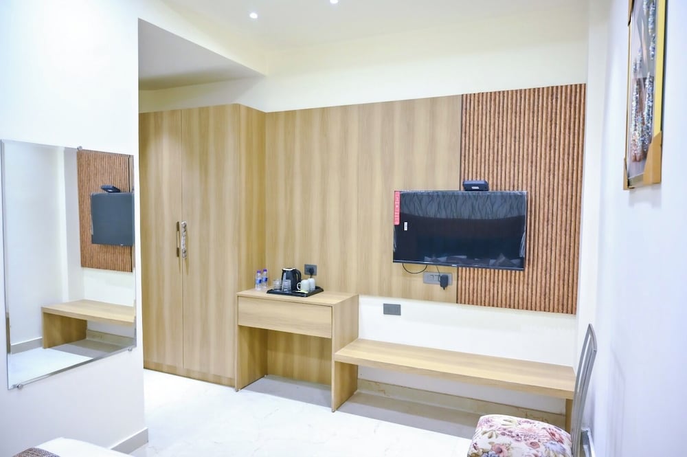 aceotel inn platinum stay amritsar