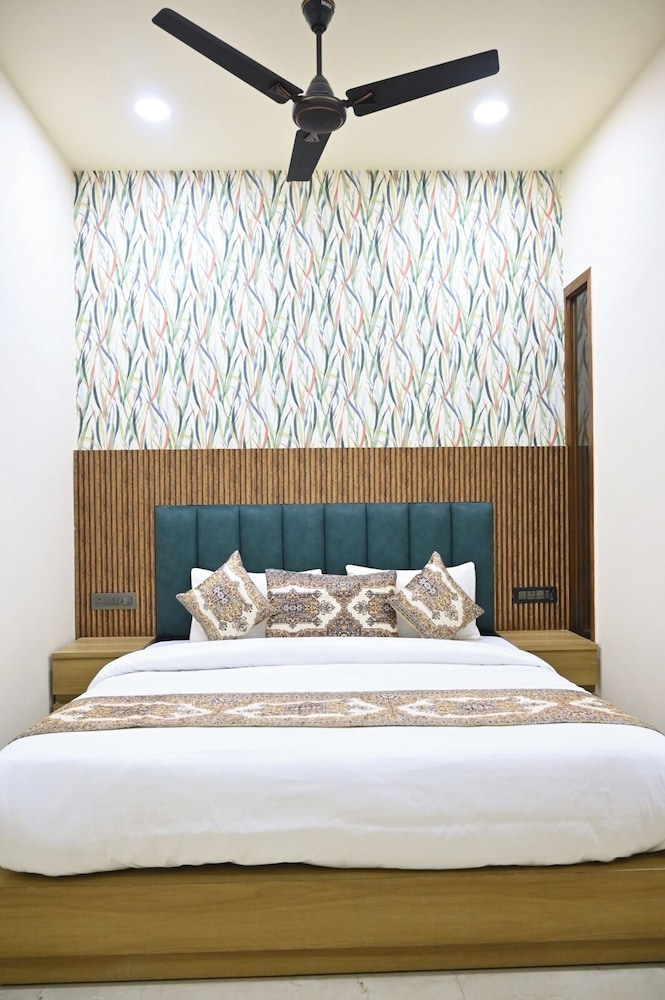 aceotel inn platinum stay amritsar