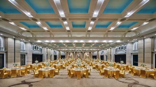 intercontinental shenzhen by ihg