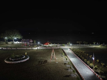 Amantran Hotel & Resort,,3 star