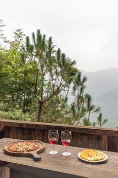 Alaya Stays Suro Woodbine Chalet Cottage,,2 star