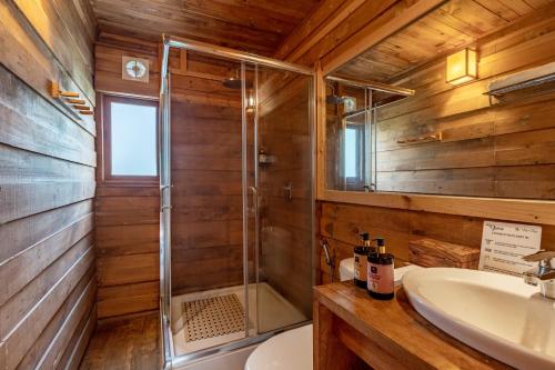 alaya stays suro woodbine chalet cottage