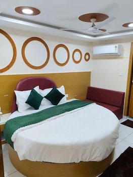 hotel just inn