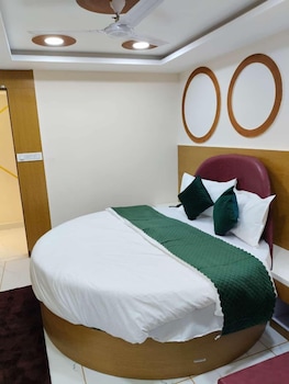 hotel just inn